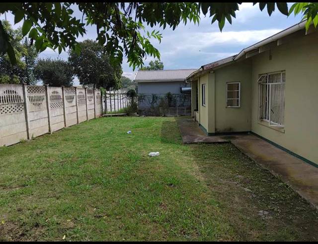 4 BEDROOM HOUSE FOR SALE IN MTHATHA CENTRAL